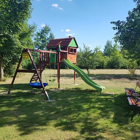 Landhotel Trampe מראה חיצוני תמונה