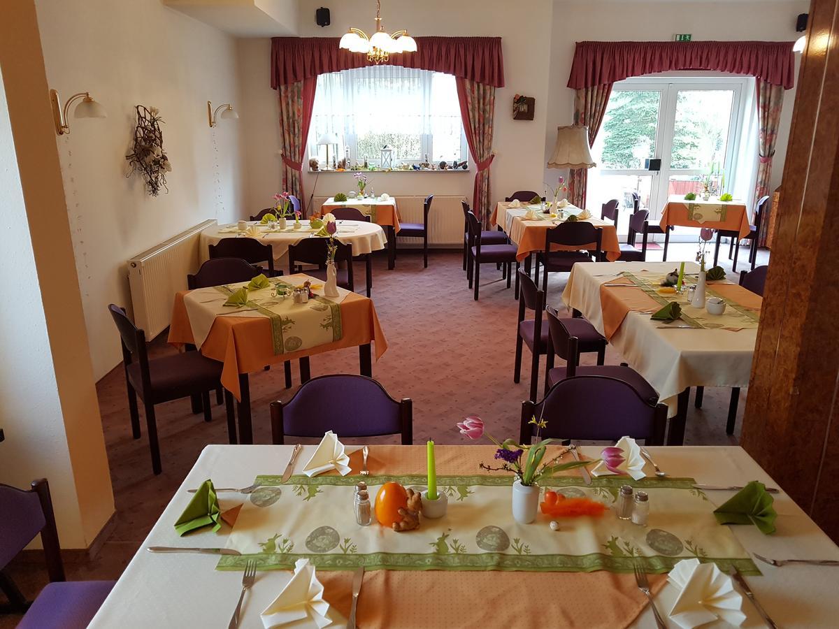 Landhotel Trampe מראה חיצוני תמונה