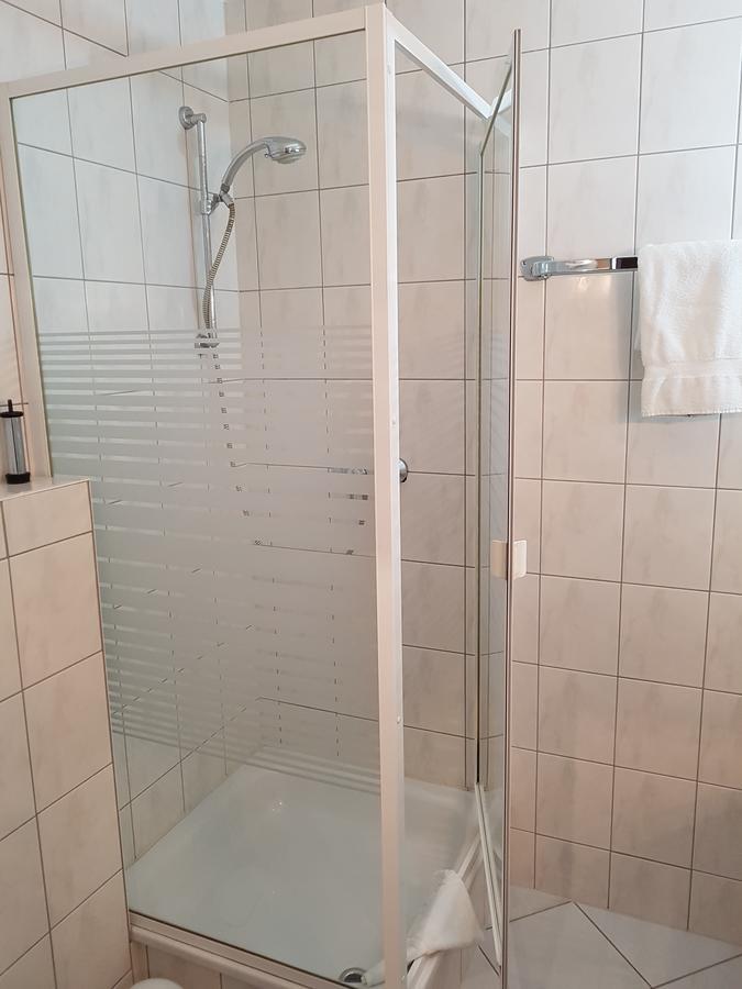 Landhotel Trampe מראה חיצוני תמונה