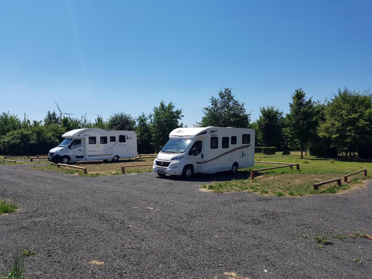 Landhotel Trampe מראה חיצוני תמונה