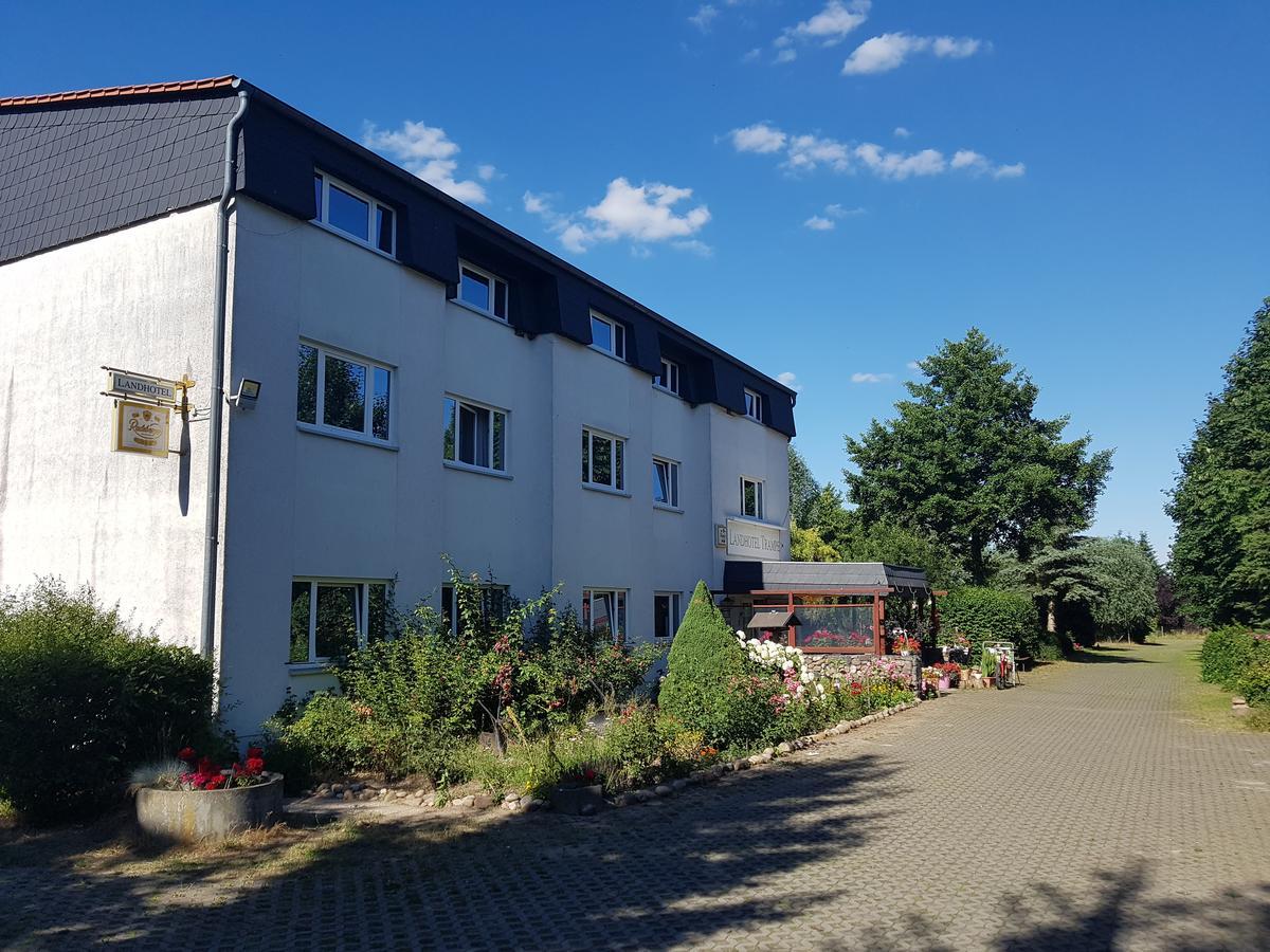 Landhotel Trampe מראה חיצוני תמונה